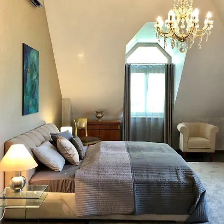 Prestige Luxury Penthouse Budapest